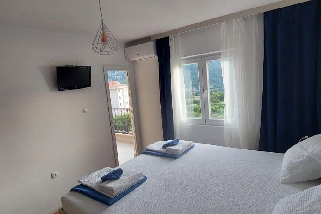 Animil 1 Appartement Kotor Buitenkant foto